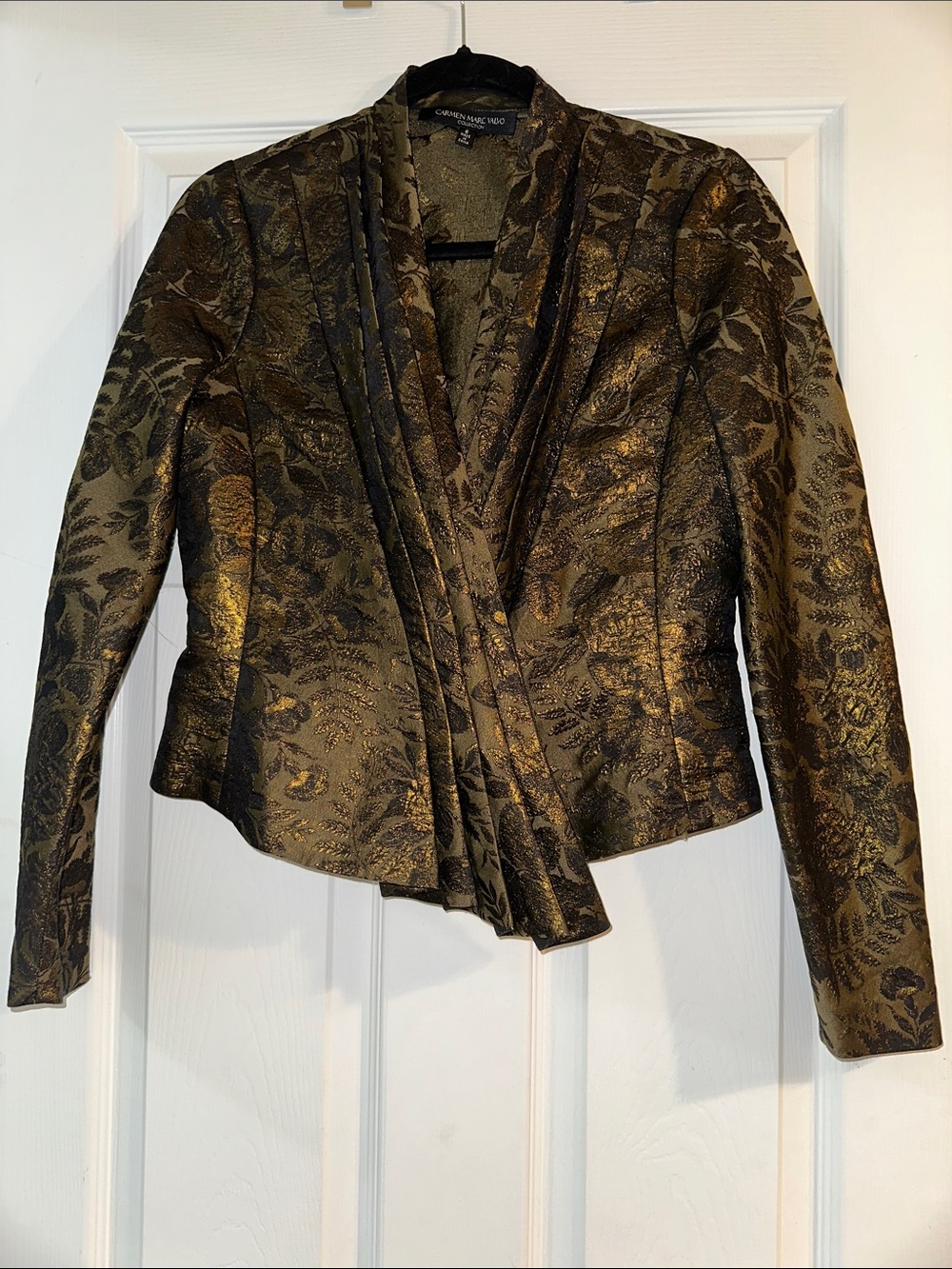 Carmen Marc Valvo Metallic Gold and Black Brocade Shawl Collar Blazer